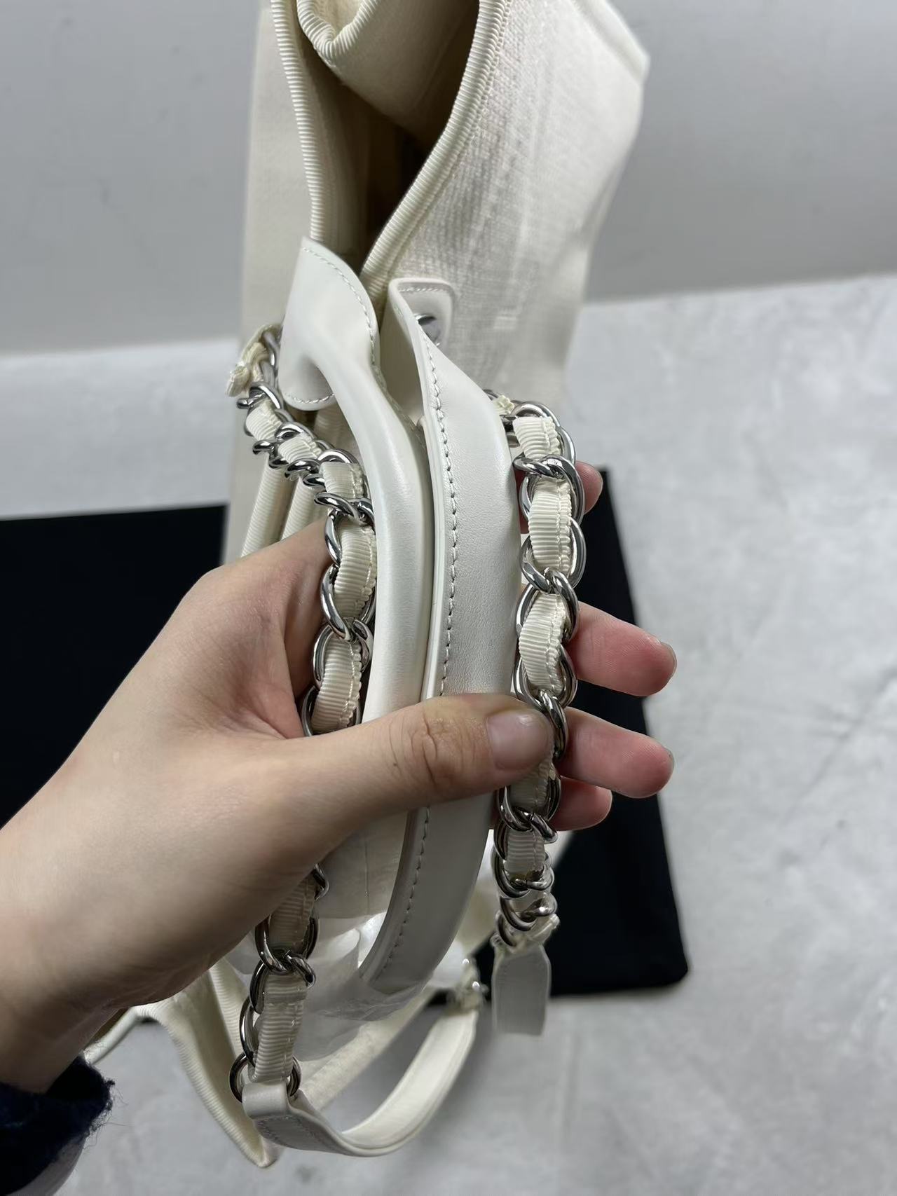 product-thumbnail