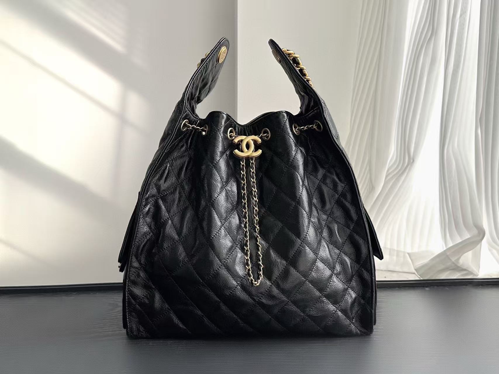 Chanel 25 Large Handbag Black 40x30cm