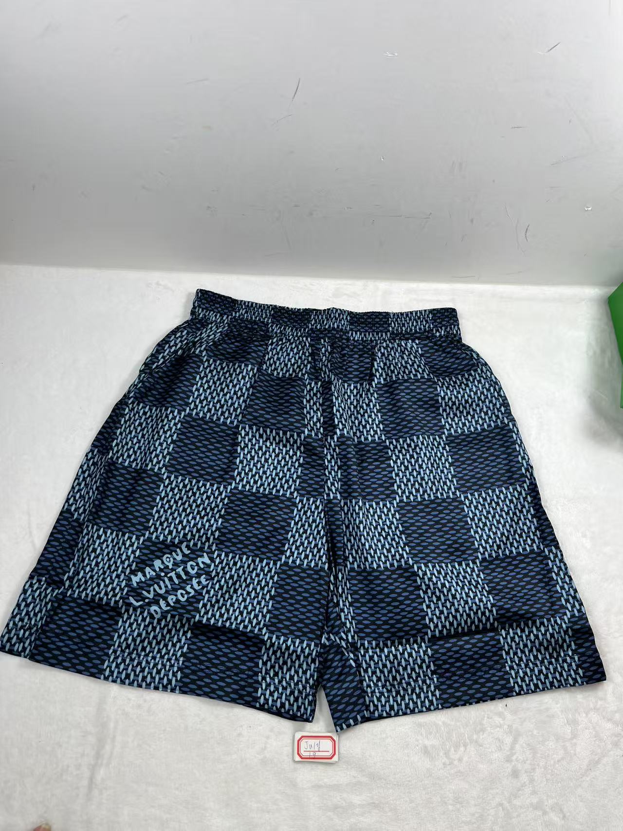 LV 1AHVTA New Damier Silk Shorts