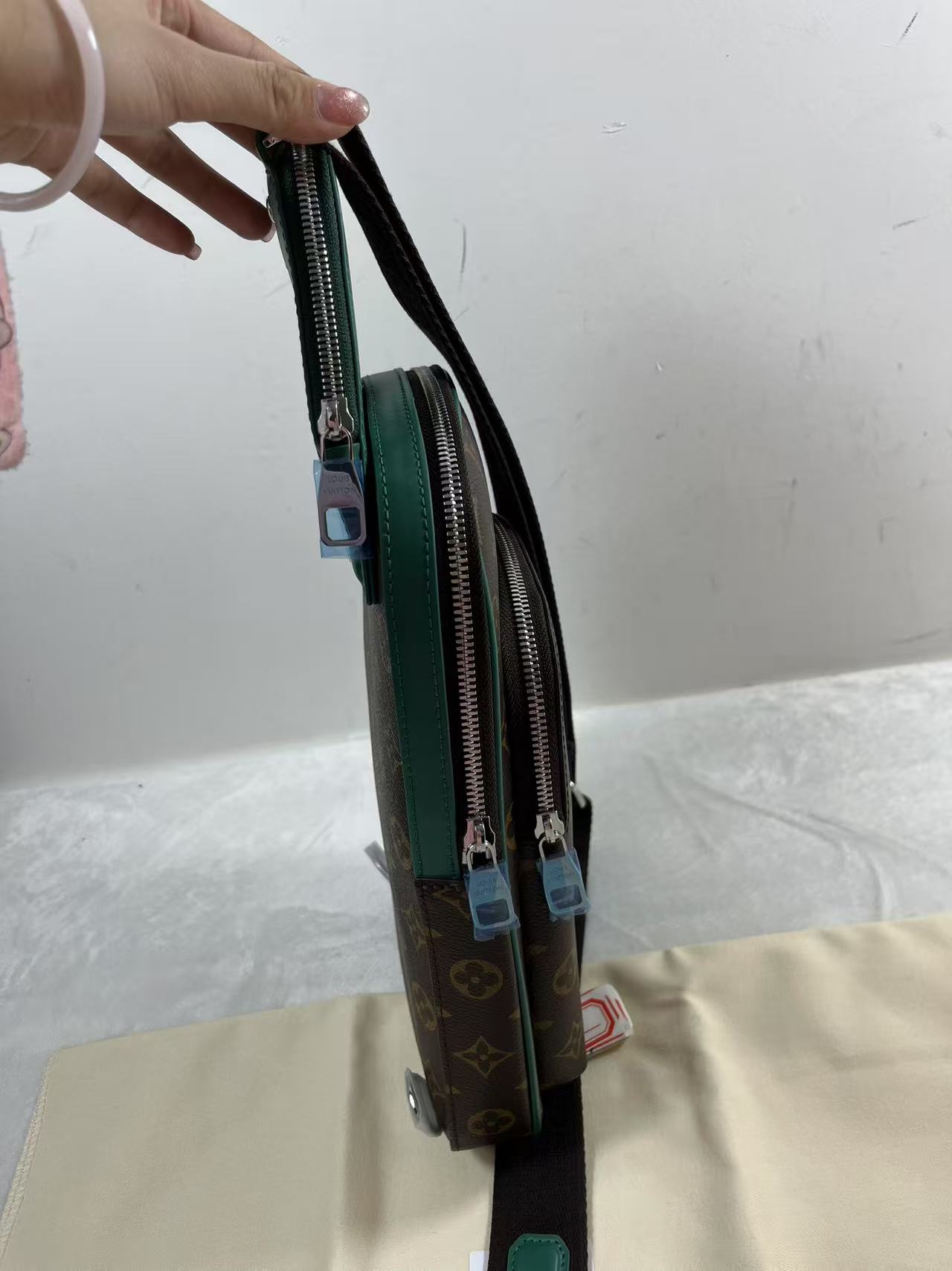 product-thumbnail