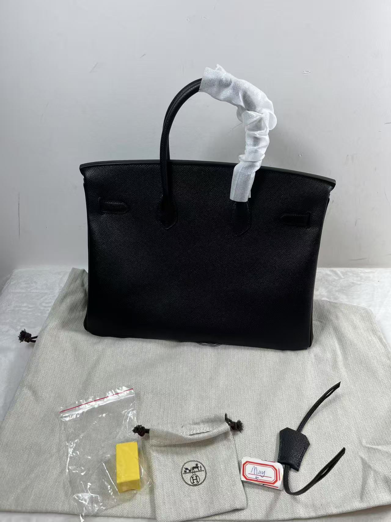 5 May ABQ  HERMÈS BIRKIN 25CM BLACK EPSOM LEATHER WITH GOLD HARDWARE