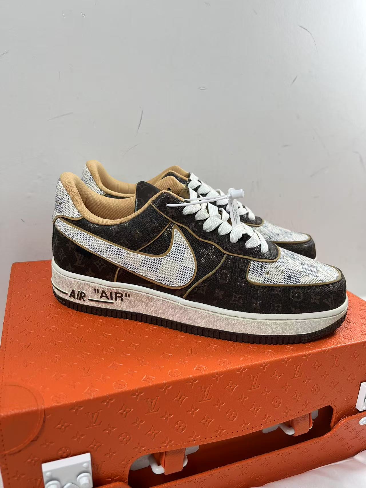 8 May ABQ Nike Air Force 1 Low Monogram Brown Damier Azur