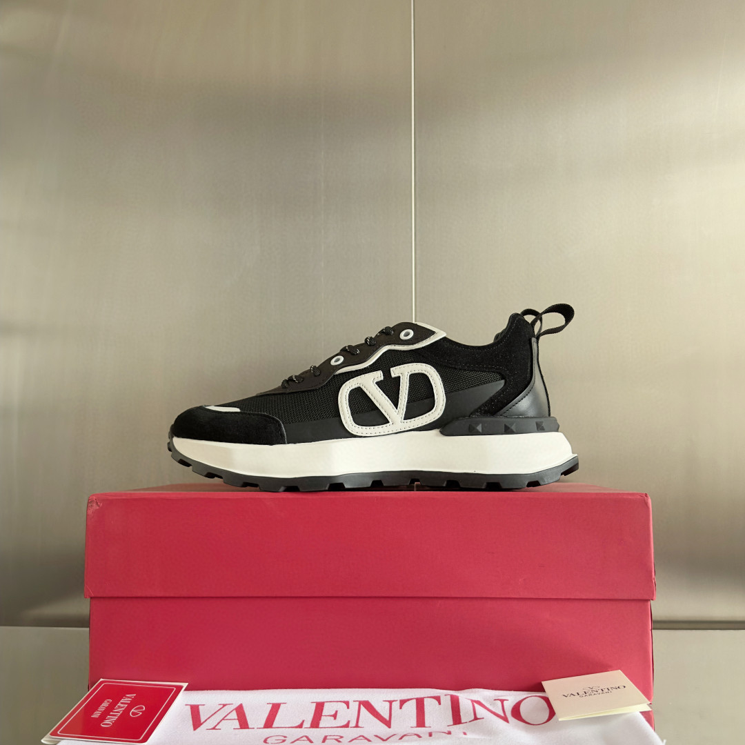 16 May ABF VALENTINO GARAVANI TUBE SNEAKER