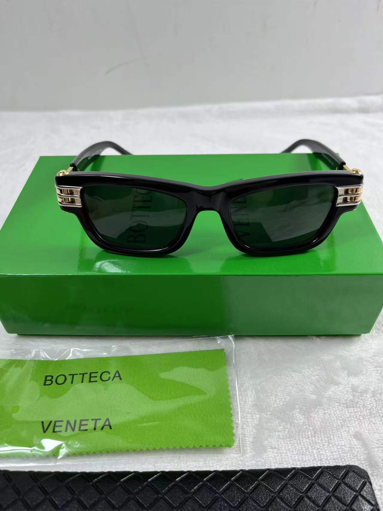 2 Jun ABQ Bottega Veneta Sunglasses