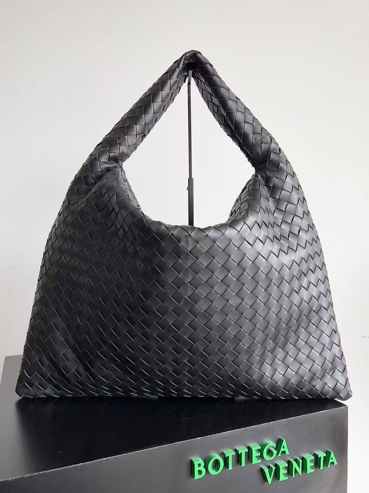 3 Jun ABF Bottega Veneta Nappa Woven Black Shoulder Bag