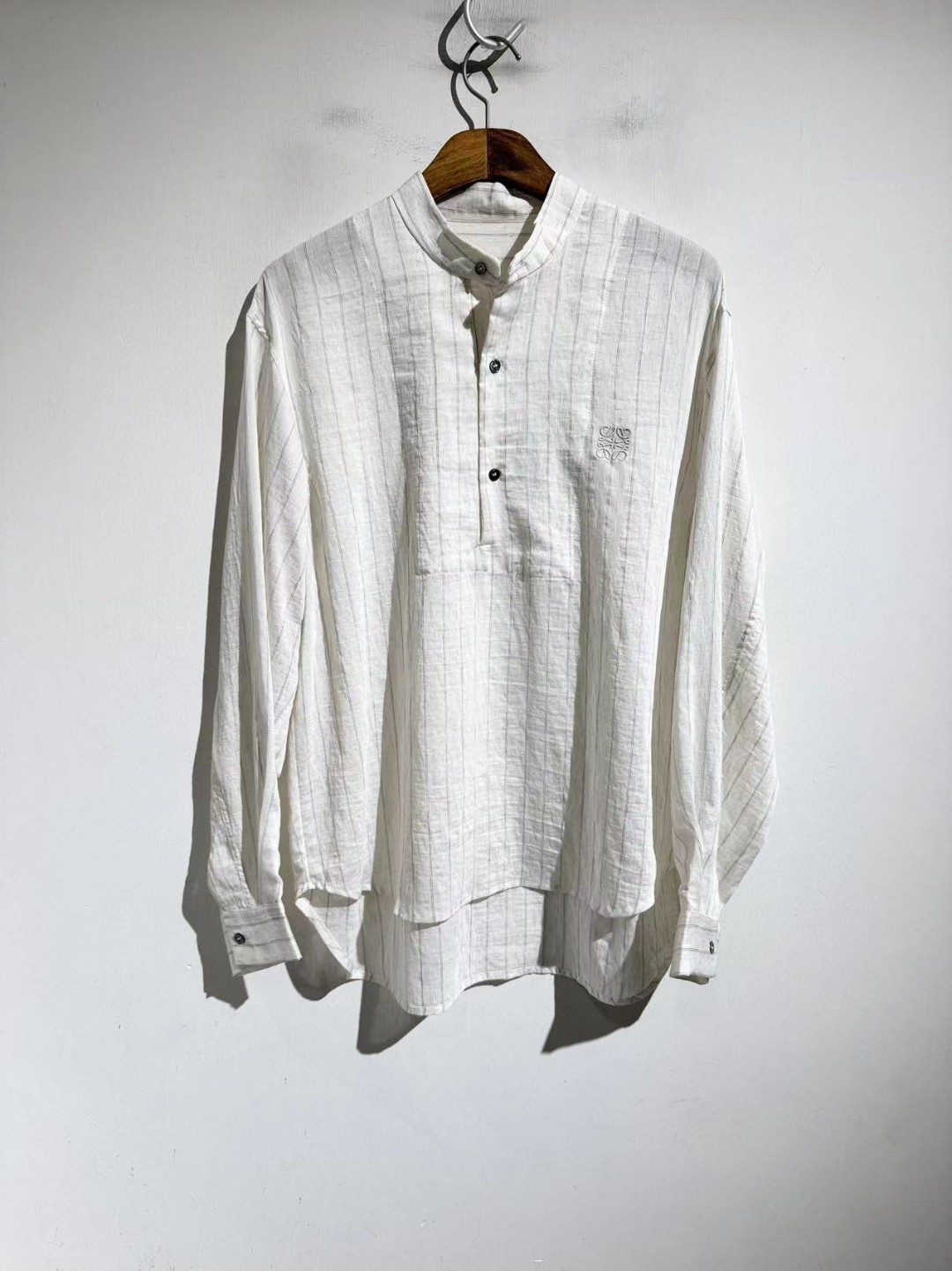 Loewe Shirt off white long-sleeved Mandarin collar partial button placket