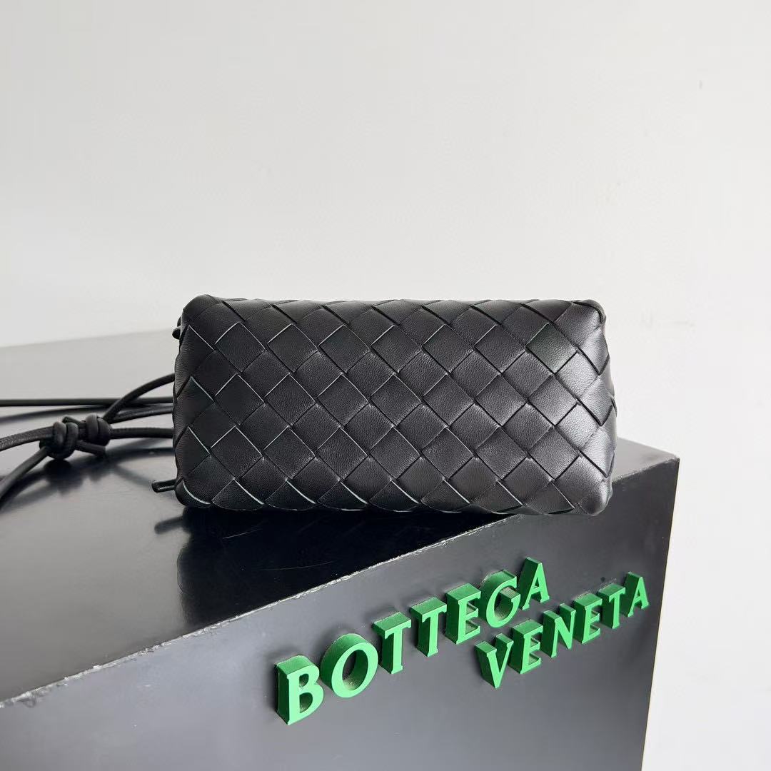 16 Jun ABF Bottega veneta Concert Pouch bag