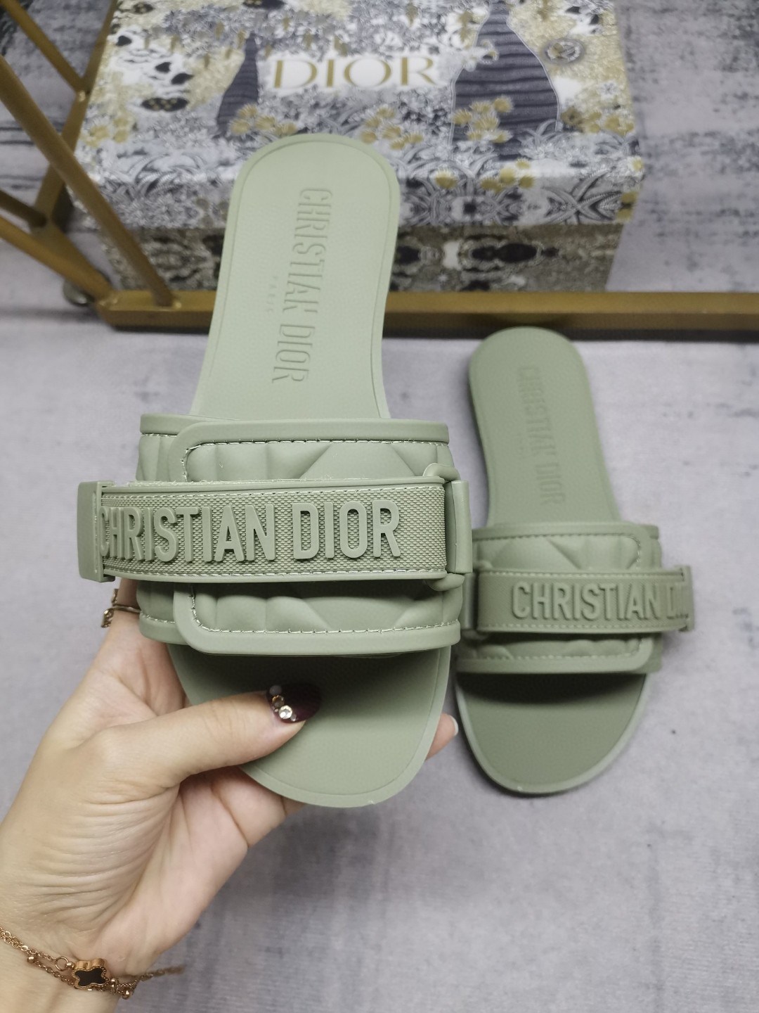 product-thumbnail