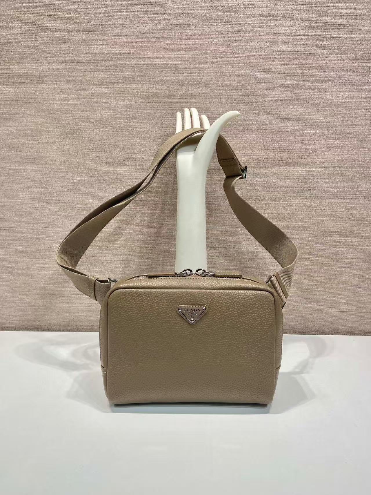 19 Jun ABF Prada Bamboo Gray Leather Shoulder Bag