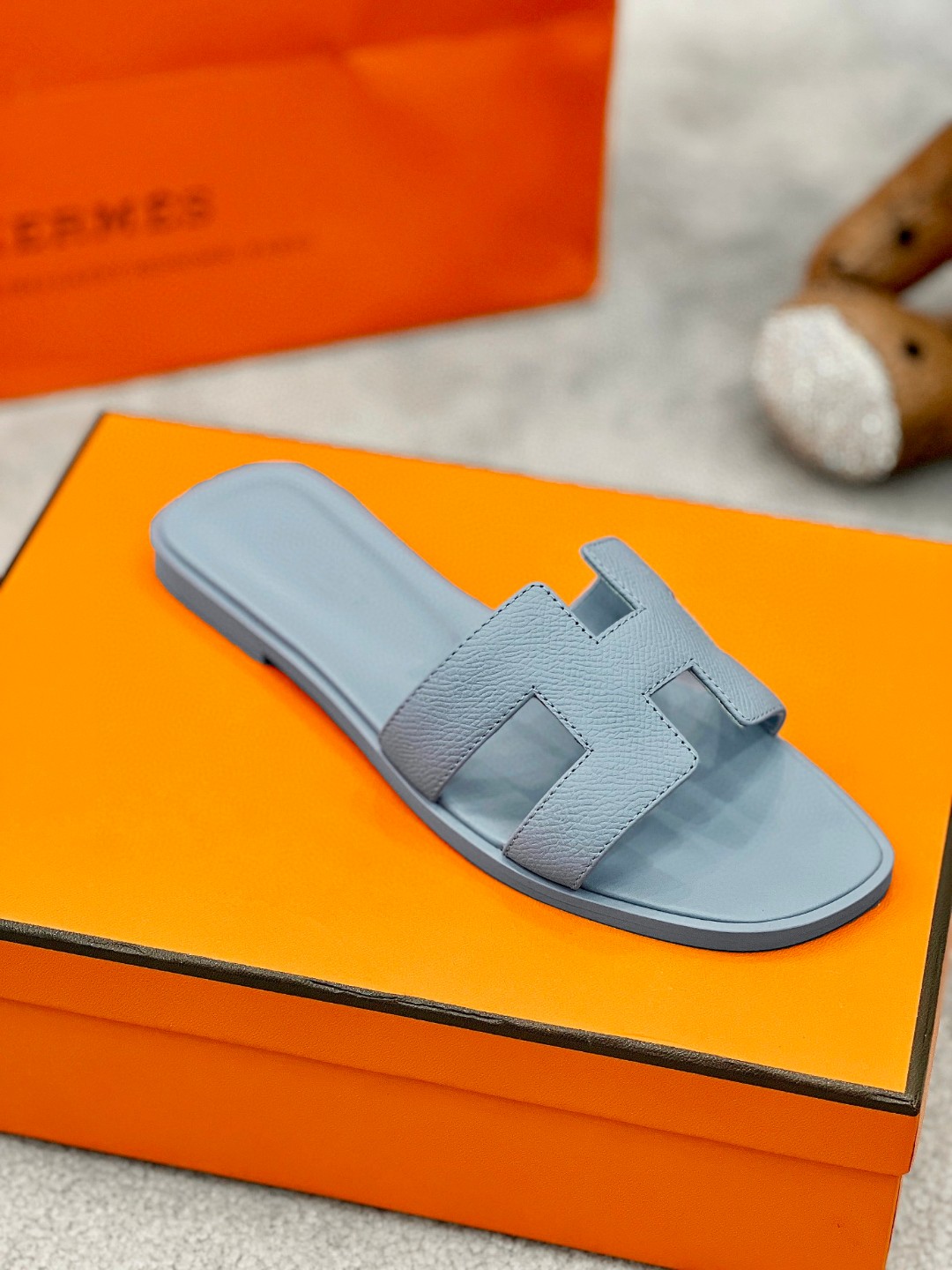 19 Jun ABF Hermes Black Flat Sandal for Women