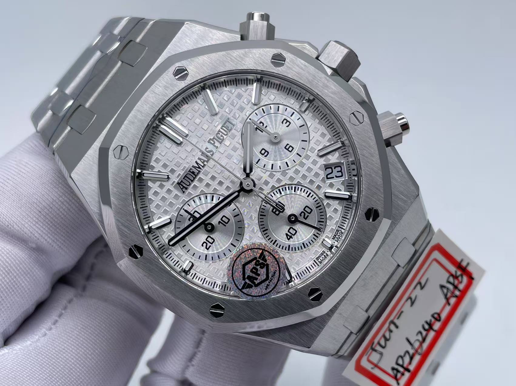 AP0905A - Royal Oak Chrono 26240 SS/SS Blk/Stk APSF SH4401 $888