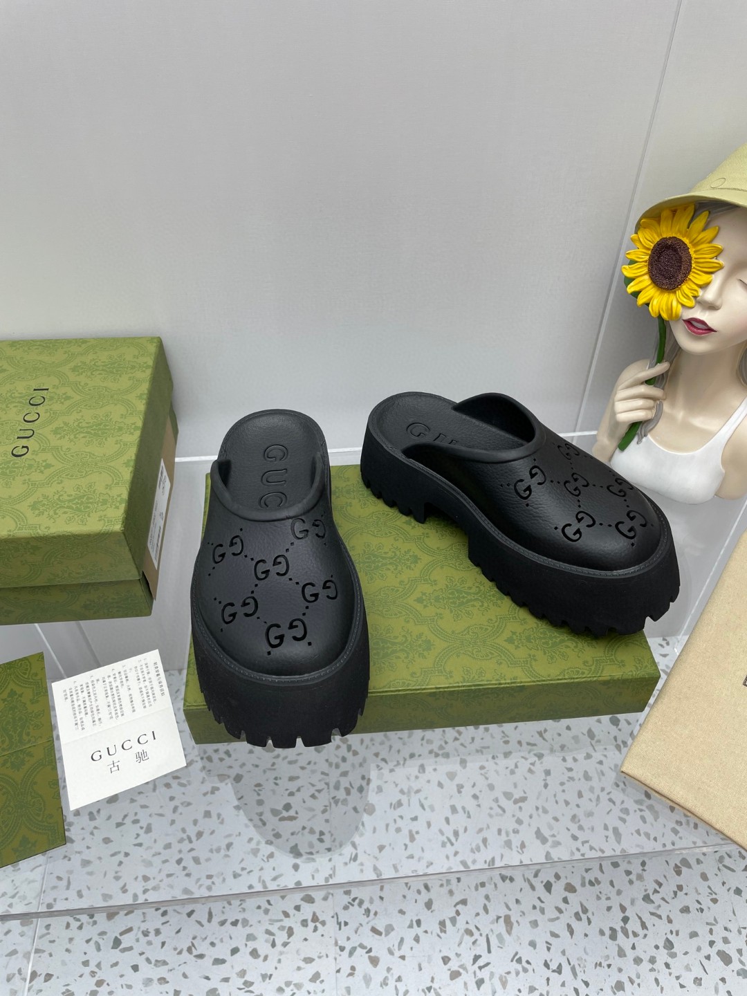 Gucci Platform Perforated G Sandal 'Black size UK6/EU39 womens