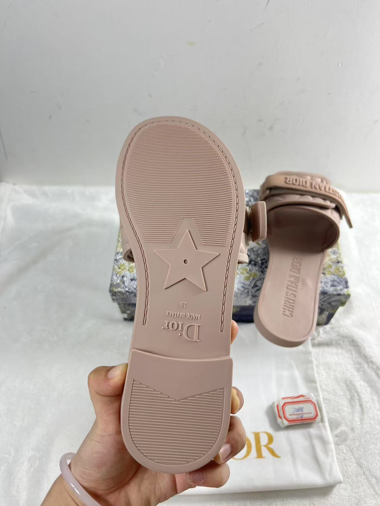product-thumbnail