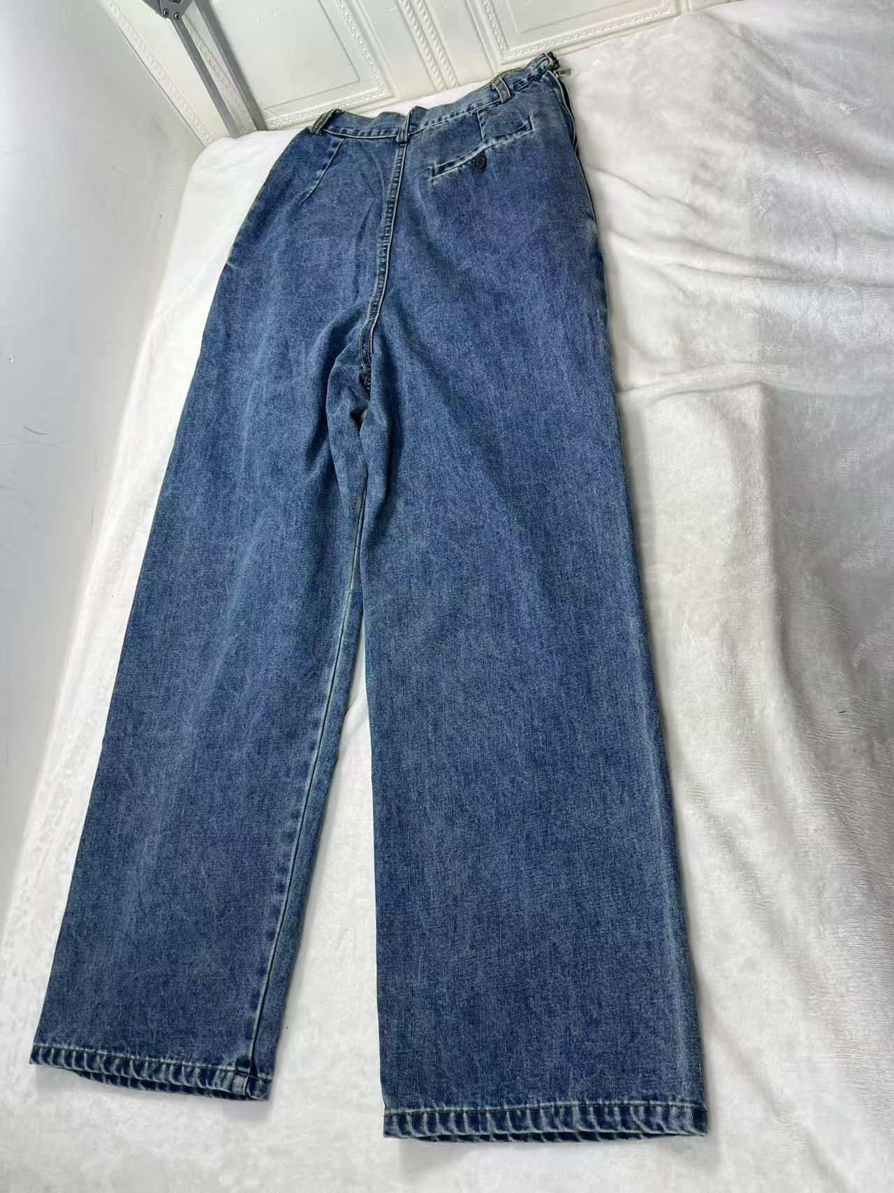 31 July ABQ Gucci Jeans