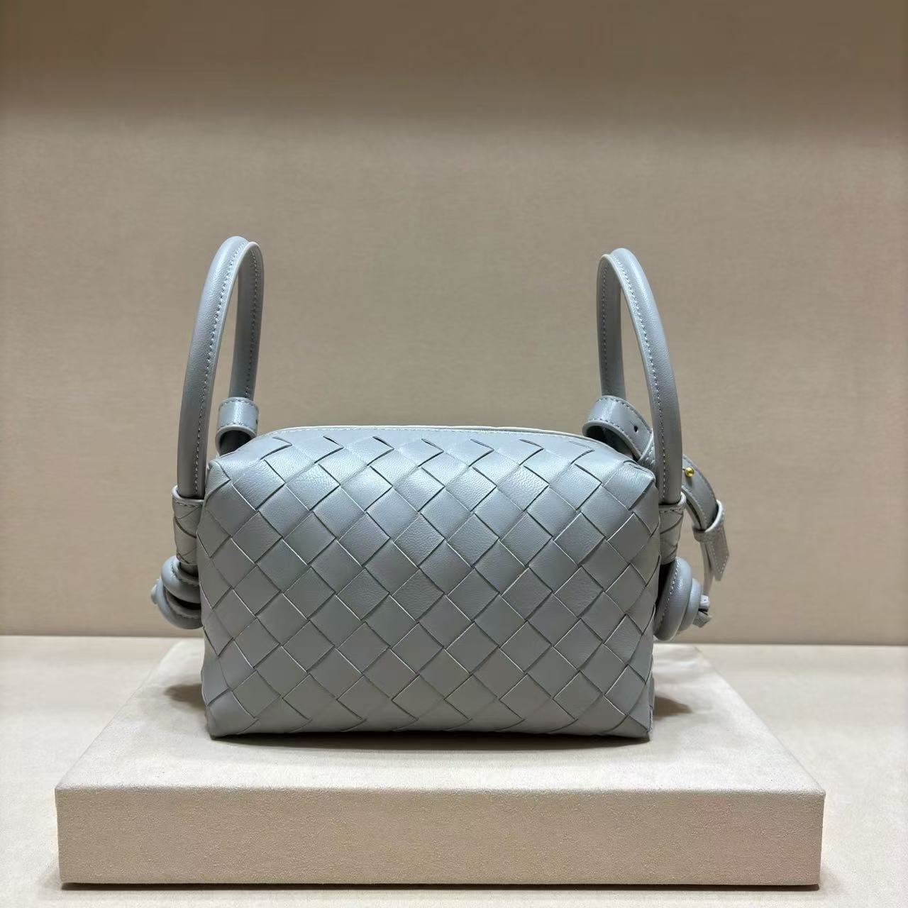 30 Jun ABF Bottega Veneta Grey Handbags for Women