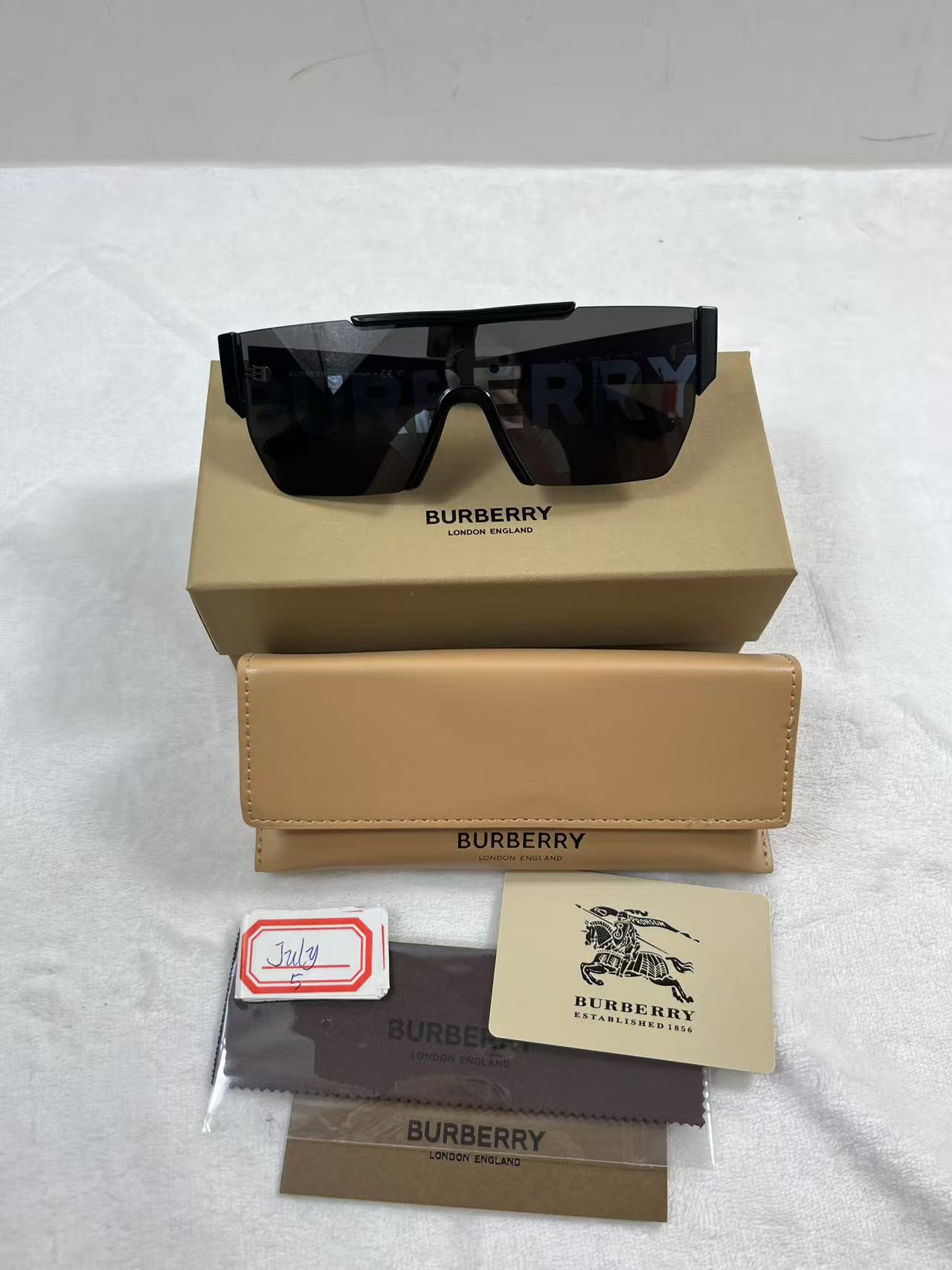 5 July ABQ Burberry Eyewear Logo Lense Sunglasses Black