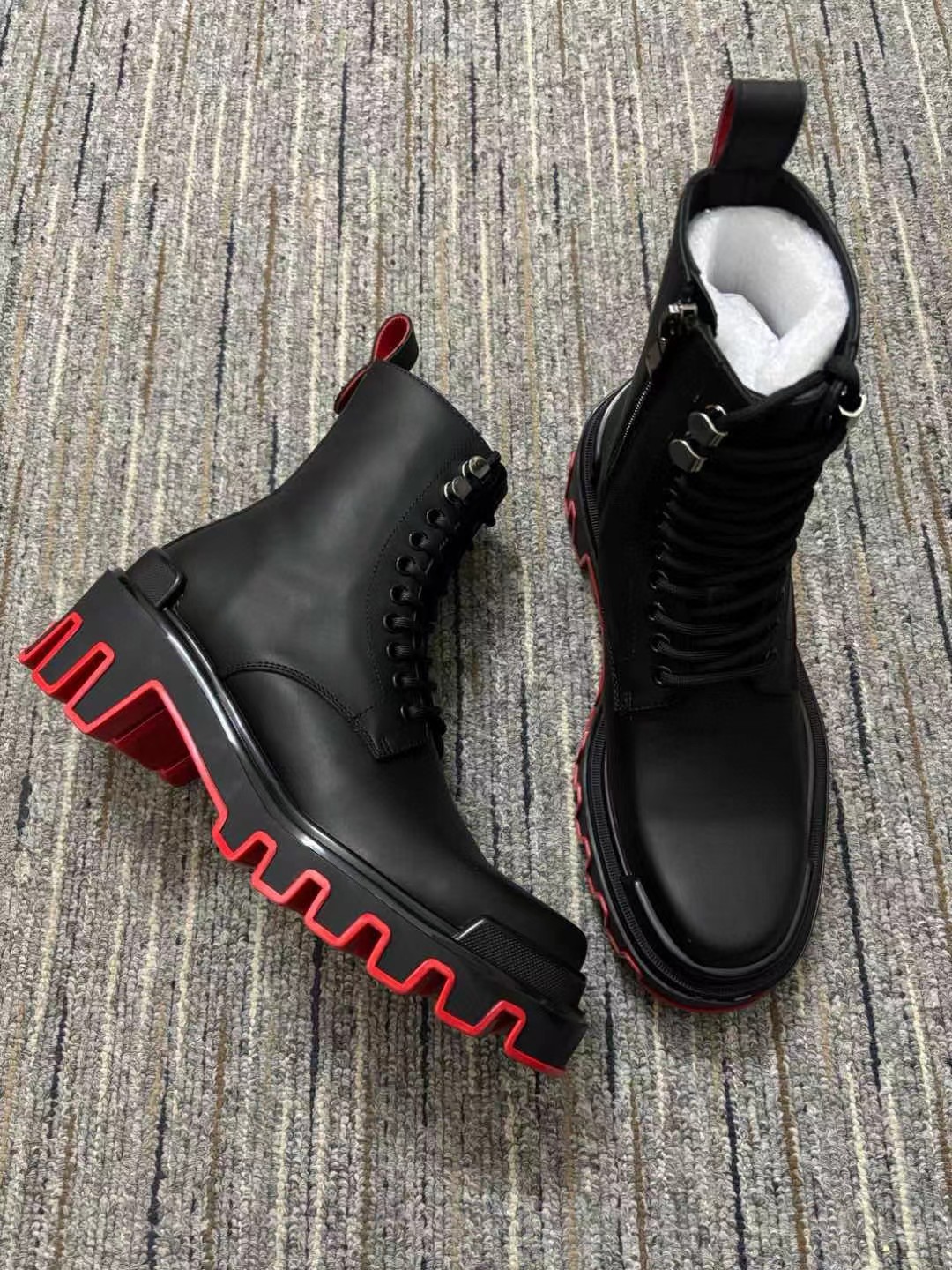 Christian Louboutin Trott Dune Alta Black Boots size EU40
