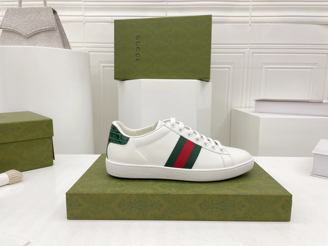 8 July ABF Gucci leather casual shoes small white