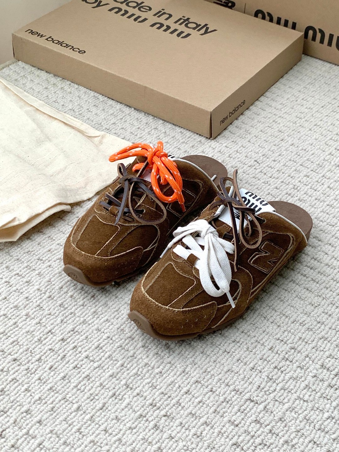Miu Miu New Balance Women's x Miu Miu 530 Sneakers size EU39 womens- New Balance Cinnamon