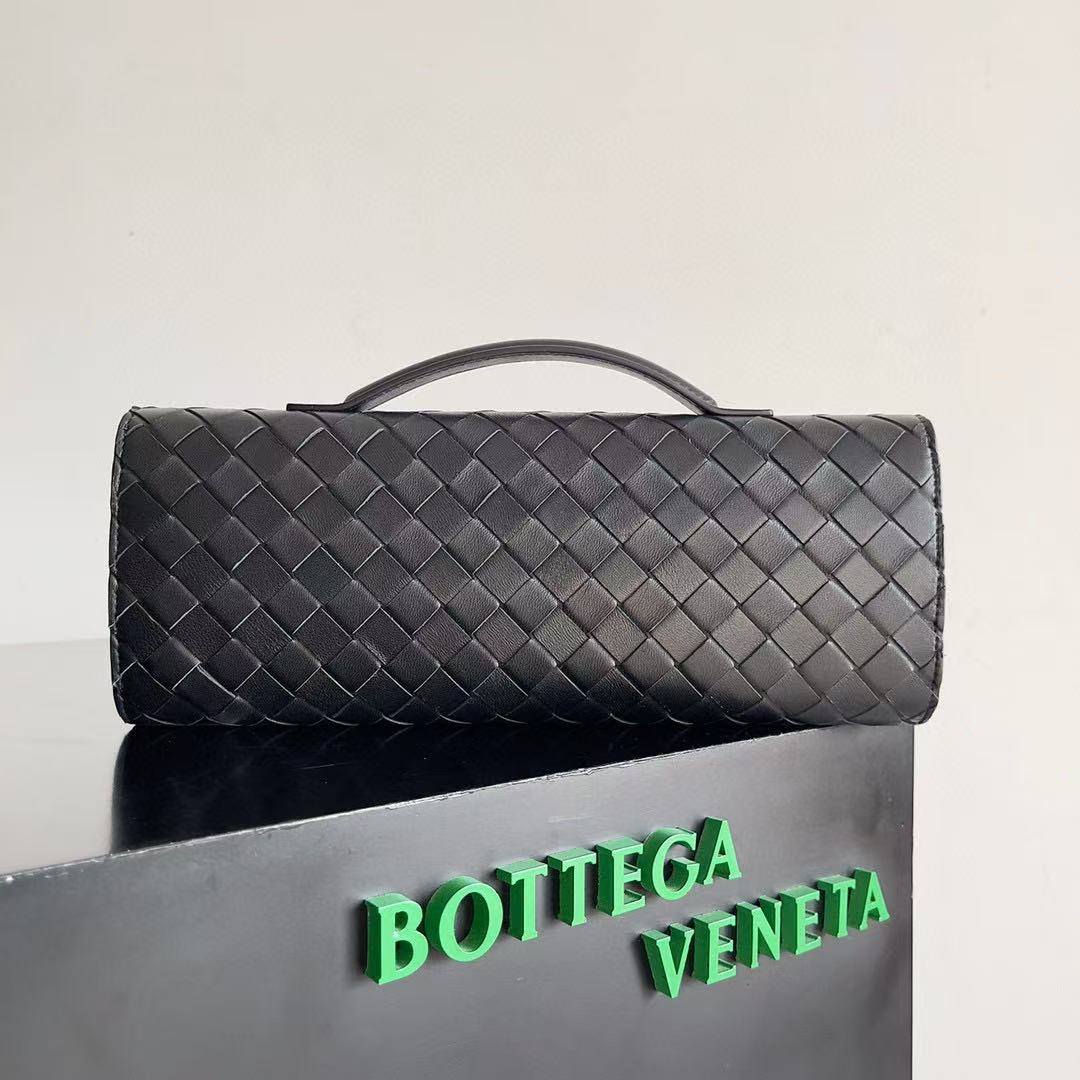 Bottega Veneta Andiamo Long Clutch Black