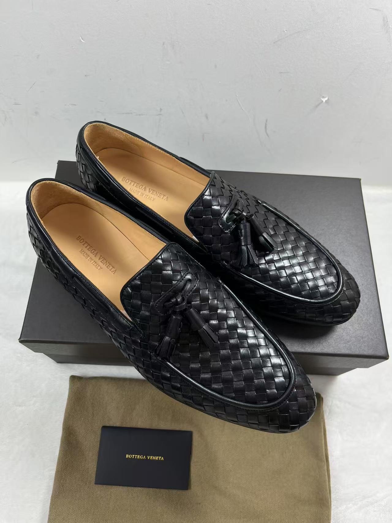 Bottega Veneta Dewe Black Loafers size EU43 mens