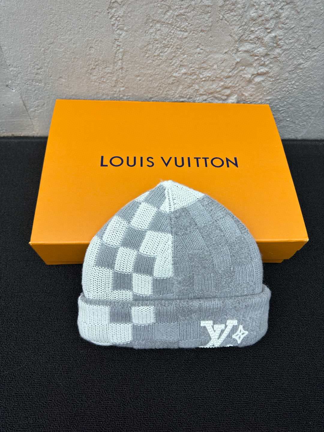 LV Beanie caps all colors