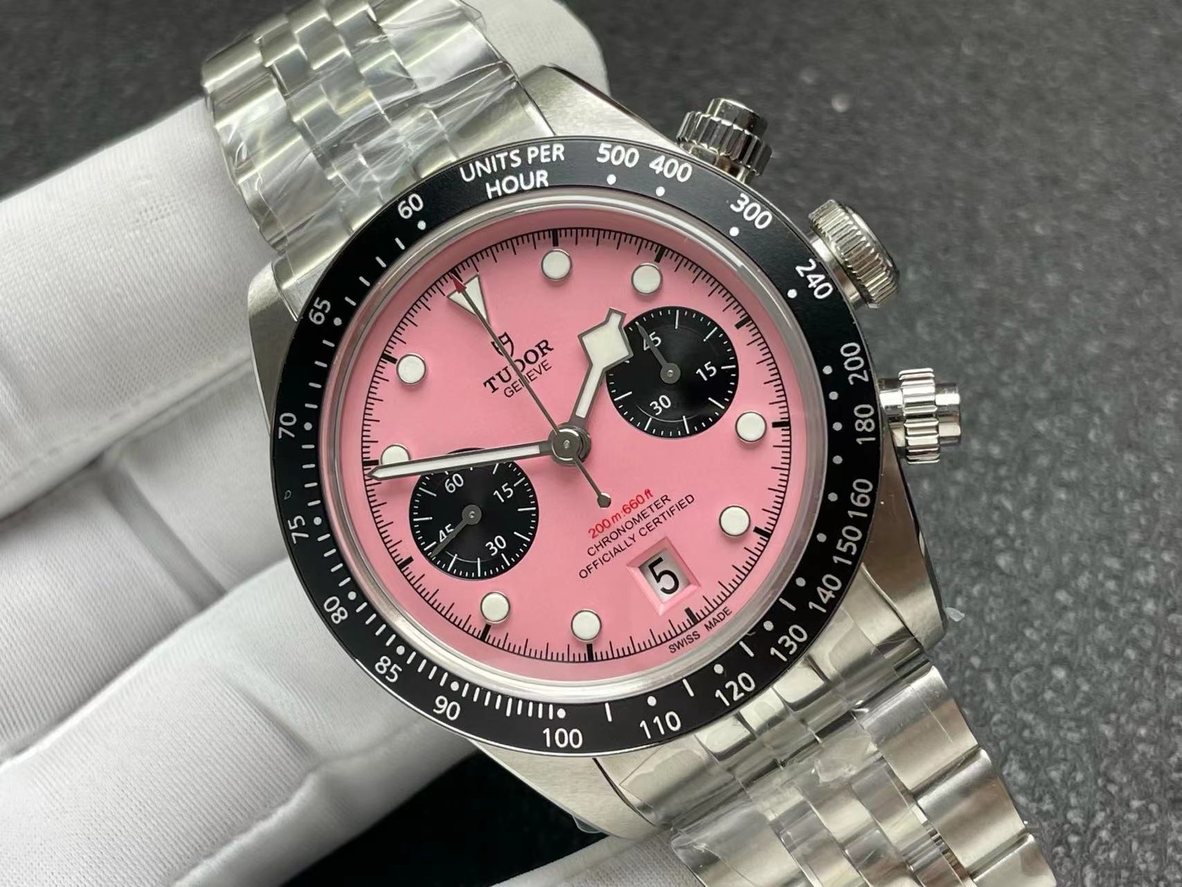 TUD113E - Black Bay Chrono Jub M79360N SS/SS F.Pink M+F A7750 $388
