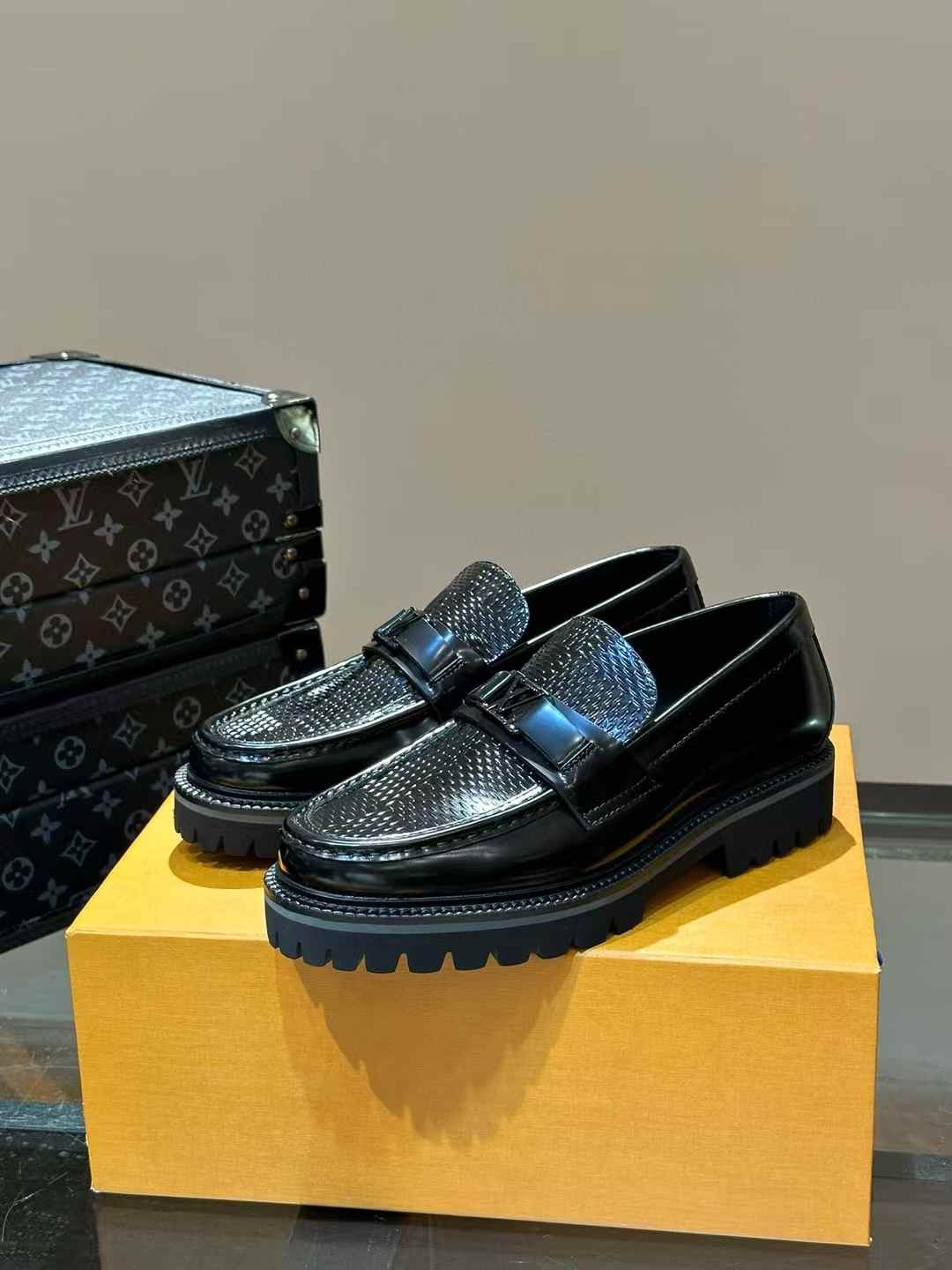 LV Shoes