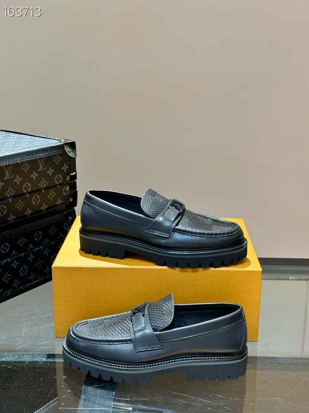 LV Shoes