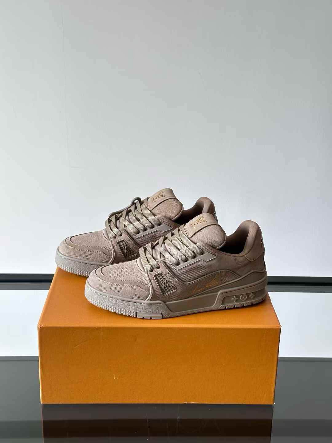 LV Sneakers Brown