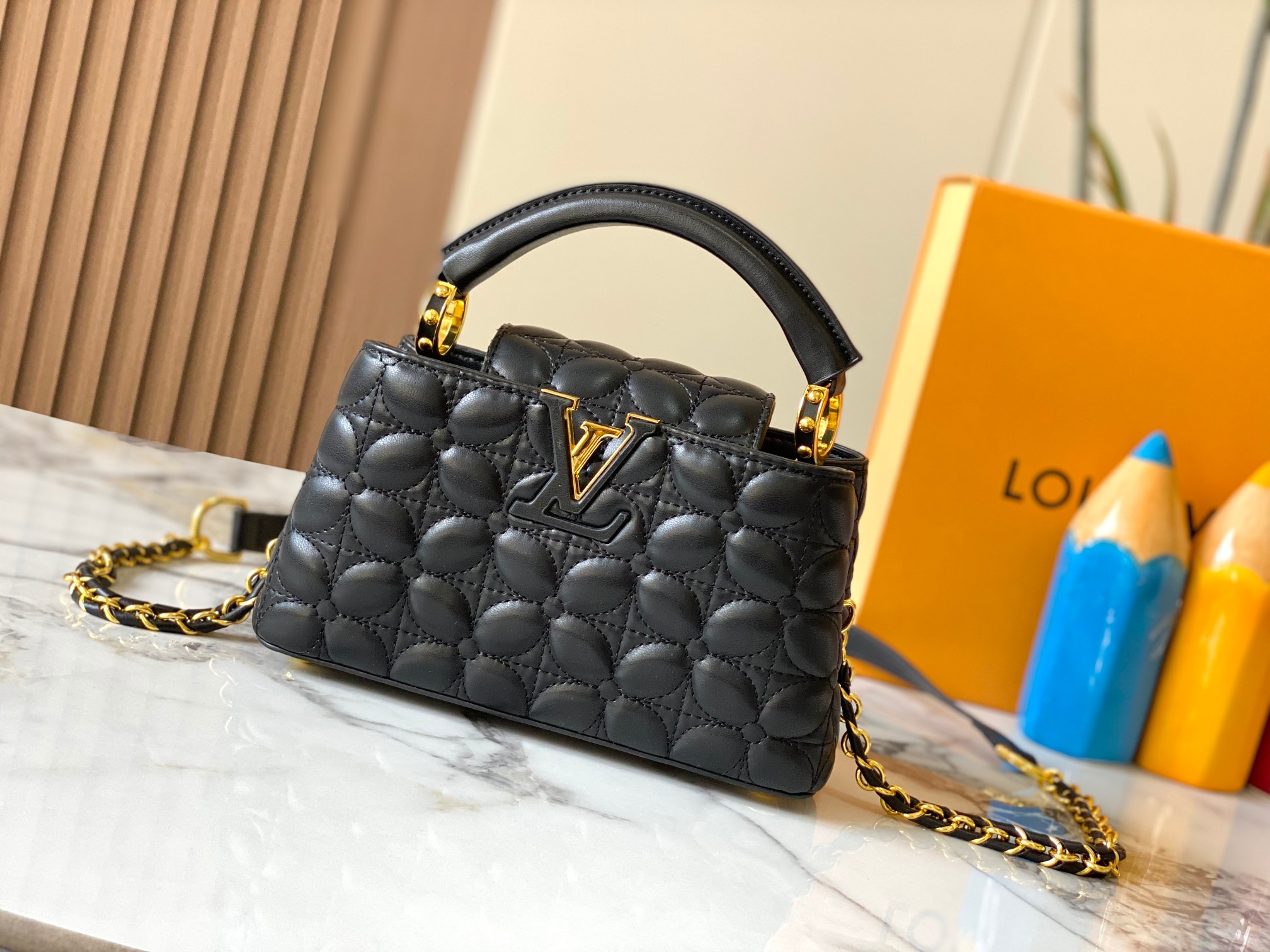 LV Capucines Black