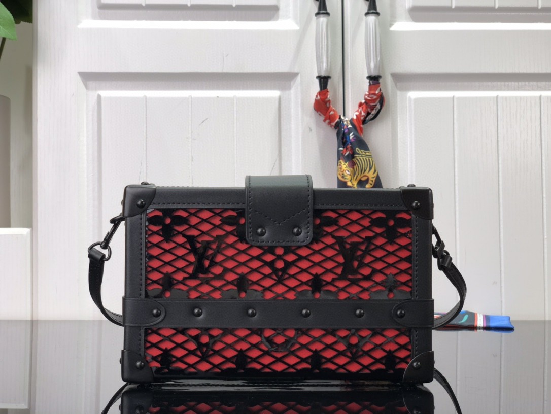 LV PETITE MALLE Monogram Handbag