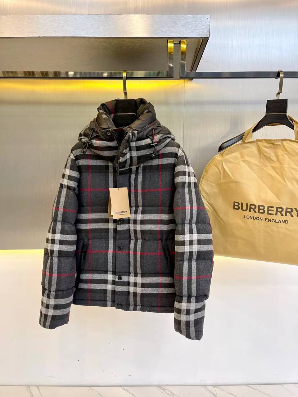 Burrberry Men’s Puffer Jackets