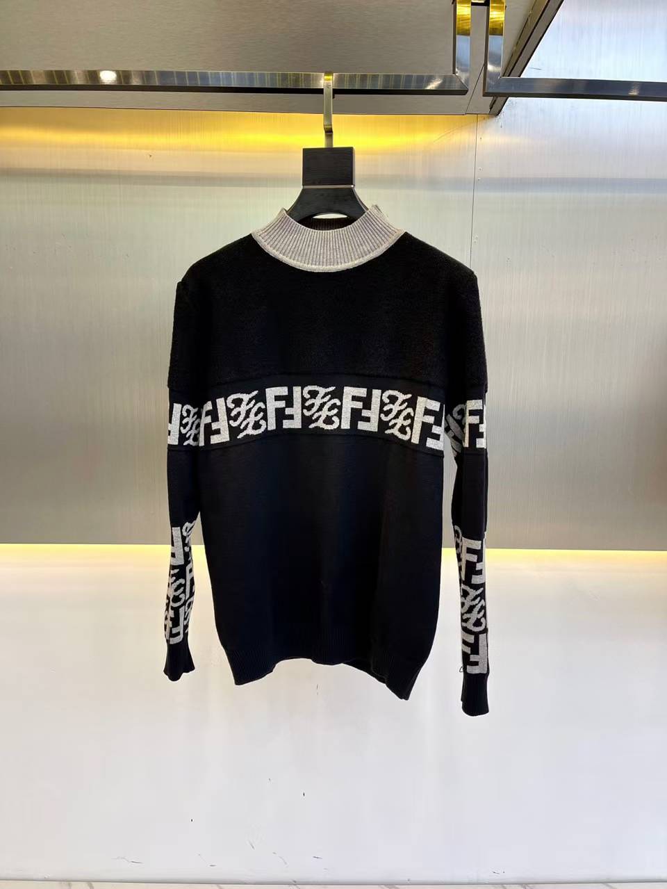 Fendi Sweater Black
