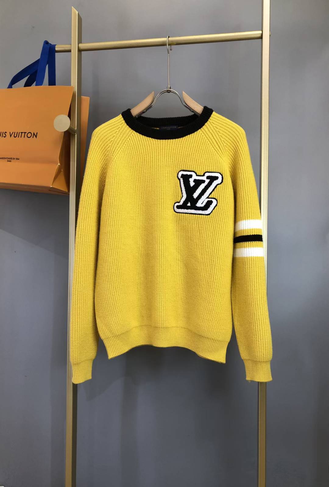 LV  men's knit sweater Yellow