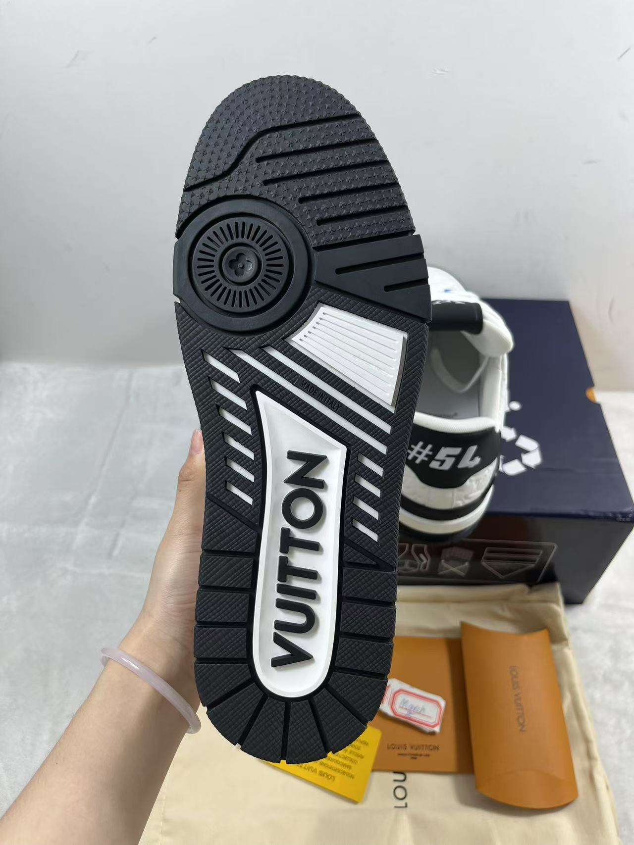product-thumbnail