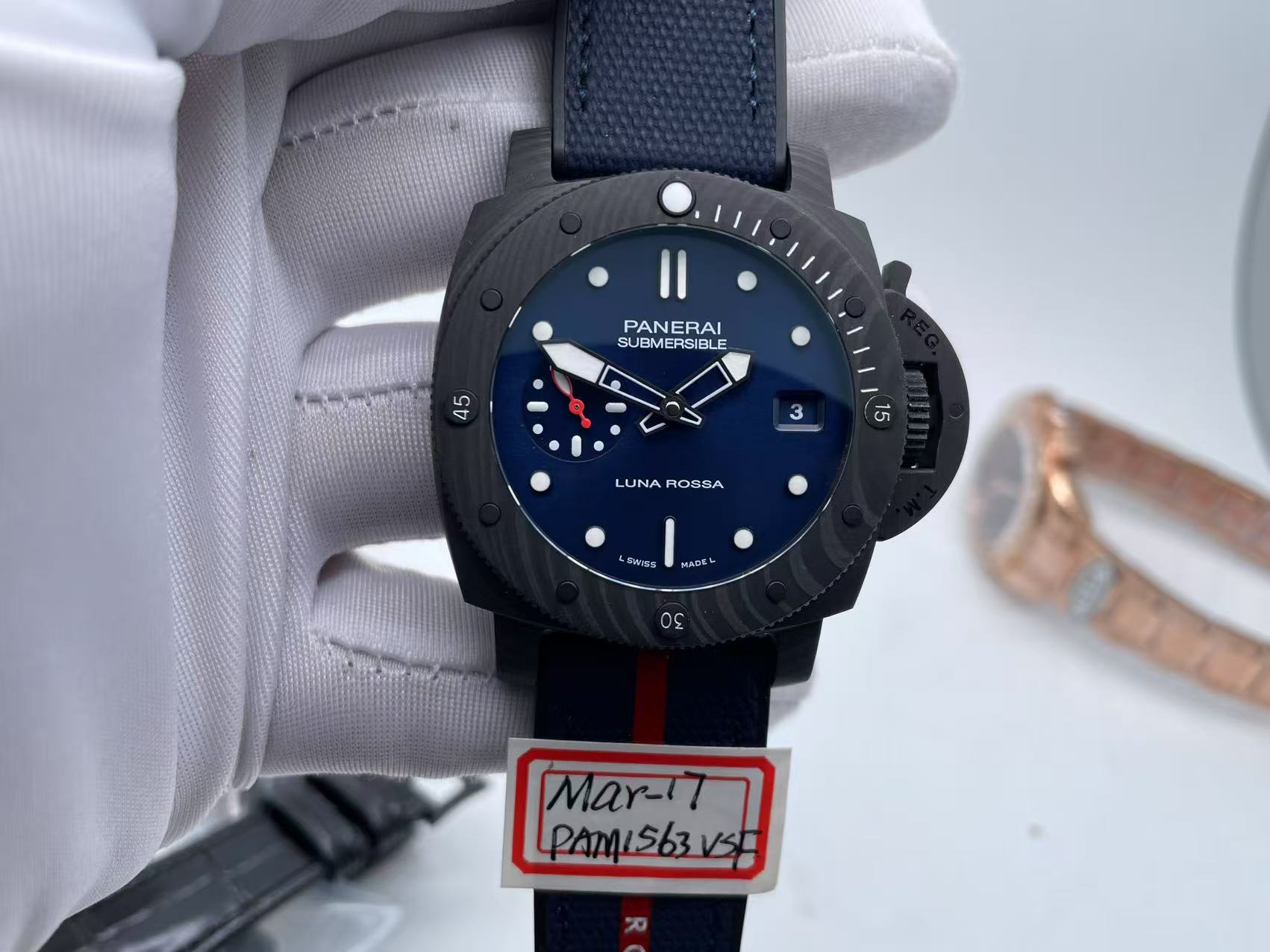 PN1563VRU - Submersible Luna Rossa 42mm CAR/RU Blue VSF P900 $458