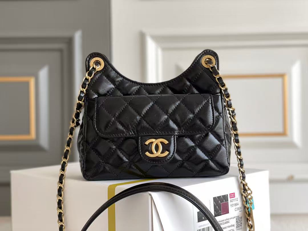 ABF Chanel Black Vintage Calf Leather Matelasse Hobo Chain Bag