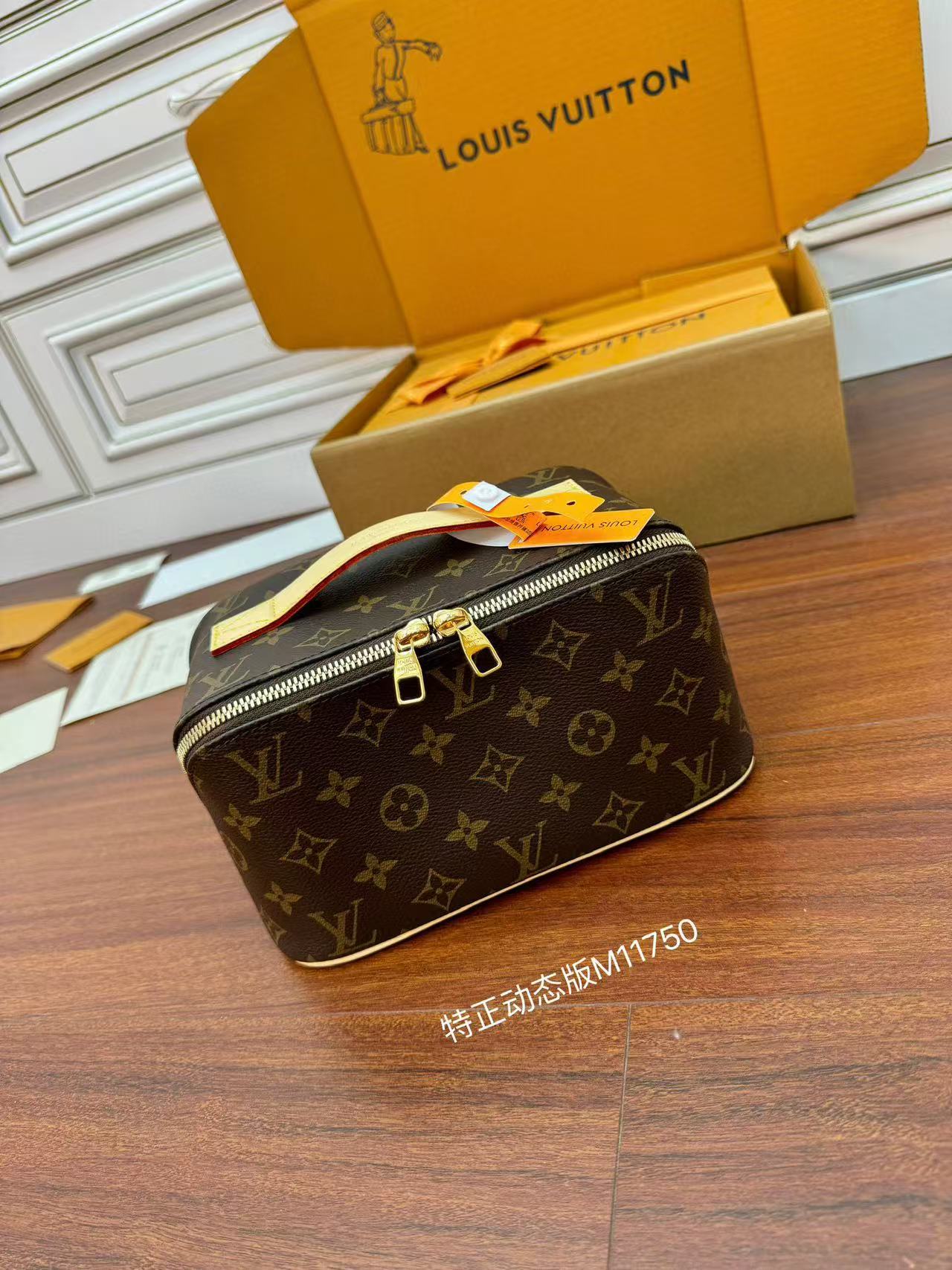 ABF LV Nice vanity case in brown monogram canvas and natural leather
