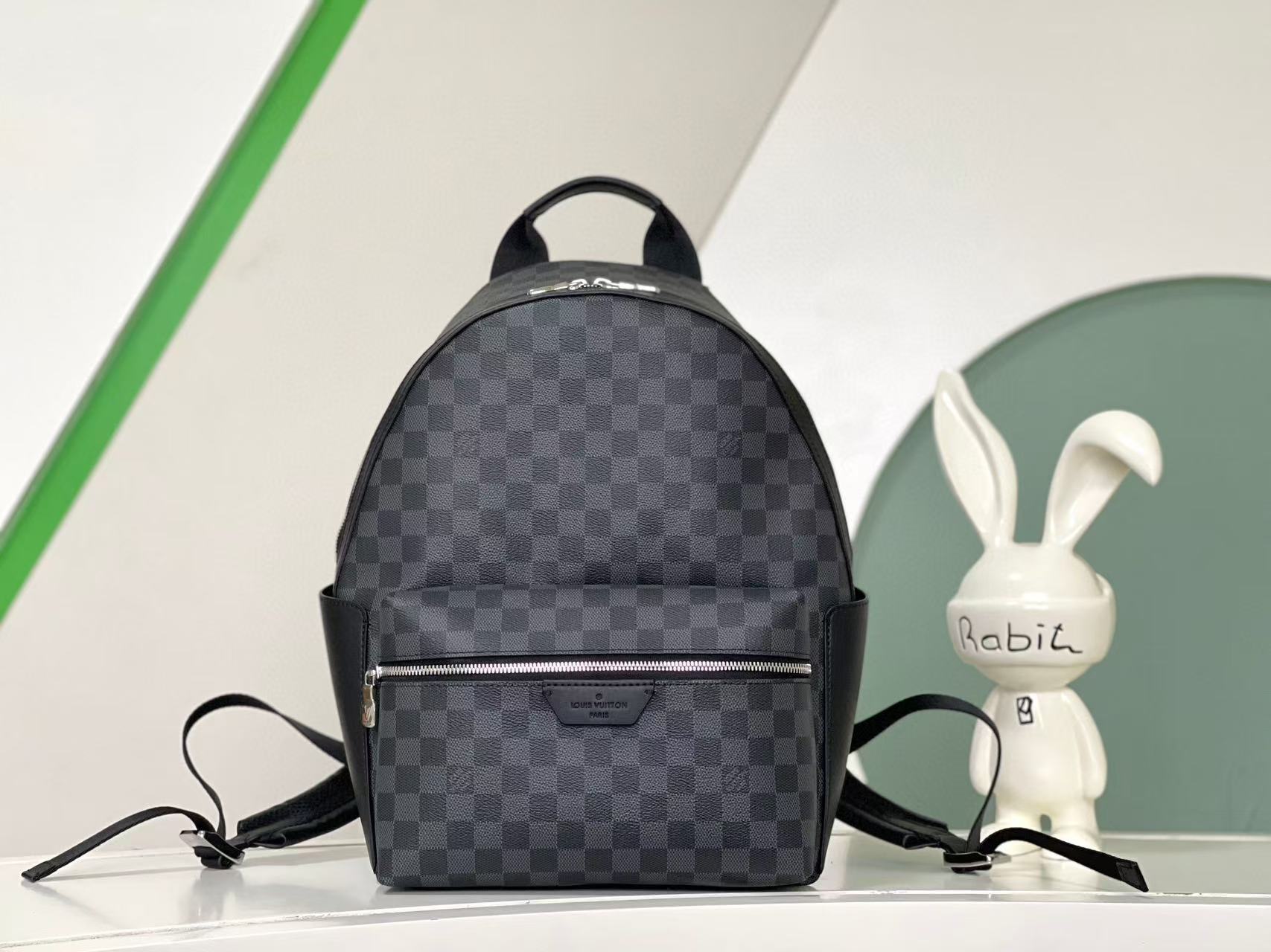 LV Discovery Backpack Pm In Black