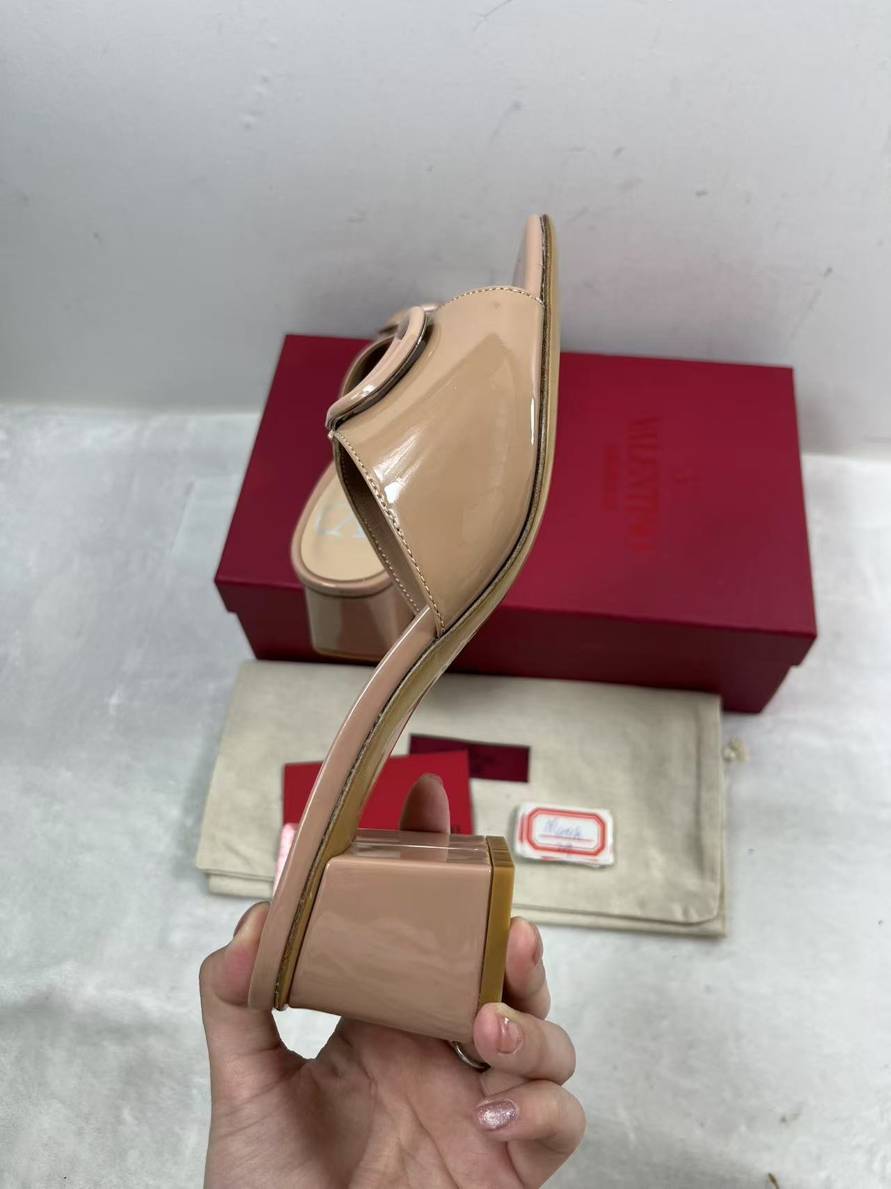 product-thumbnail