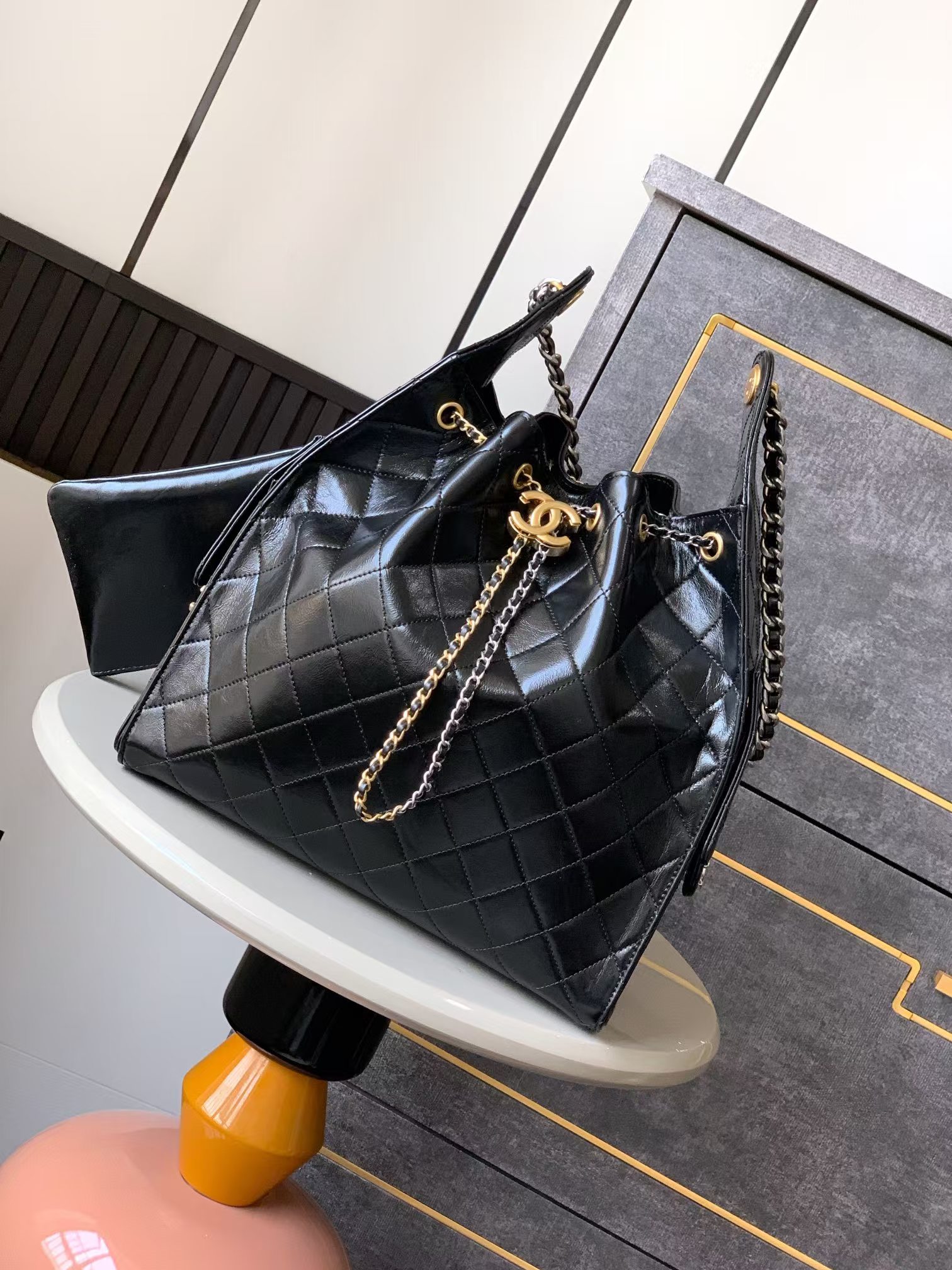 CHANEL 25 Medium Handbag Grained Calfskin & Gold-Tone Metal Black 40x30x15cm AS5311-B20304-94305