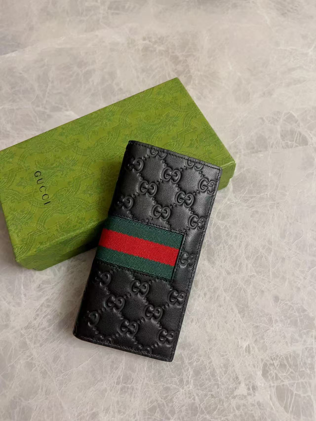 GUCCI LONG COAT UNISEX WALLETS