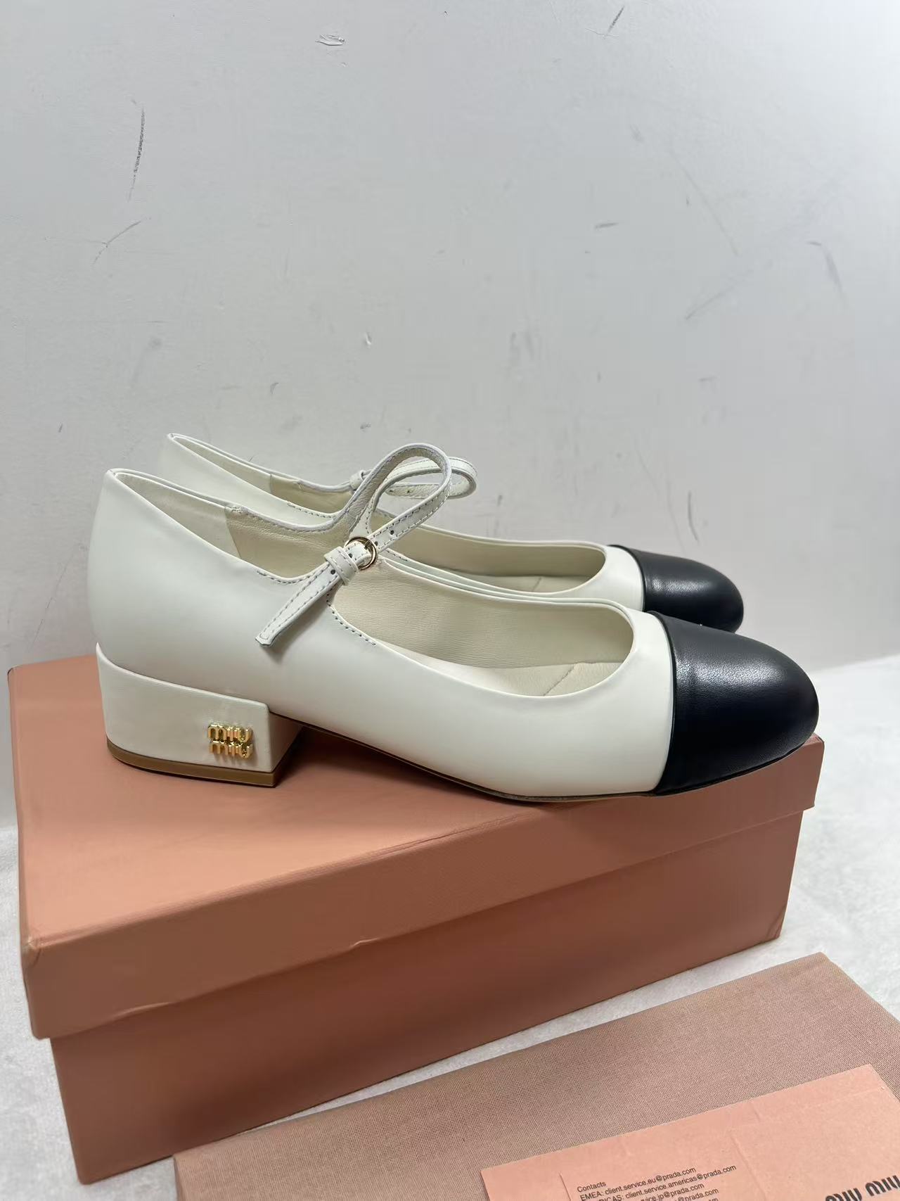 ABQ Miu Miu 40mm leather pumps