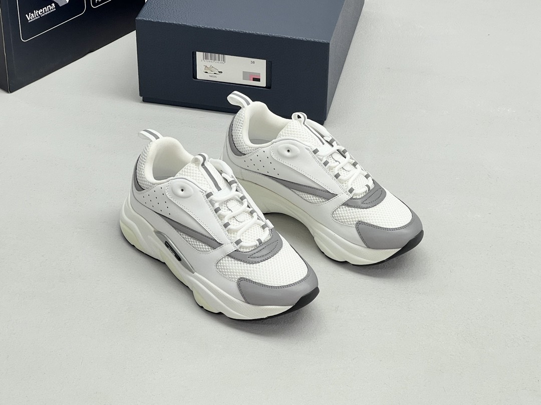 8 May ABF B22 CHRISTIAN DIOR TECHNICAL MESH CALFSKIN SNEAKER WHITE/SILVER