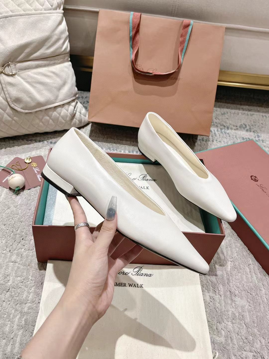 12 May ABF GIORGIO ARMANI X 10 CORSO COMO CALFSKIN BALLERINAS