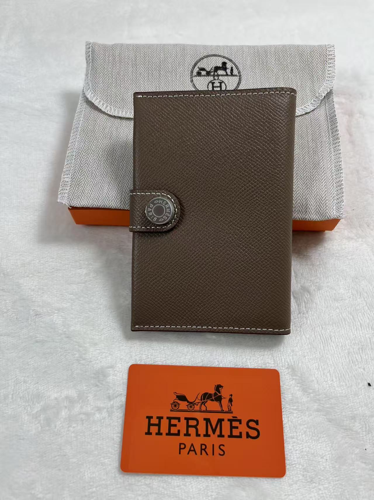 Hermes R.M.S card holder Taupe