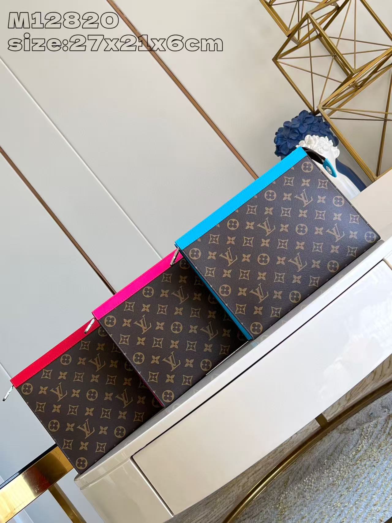 17 May ABF LV Pochette Voyage