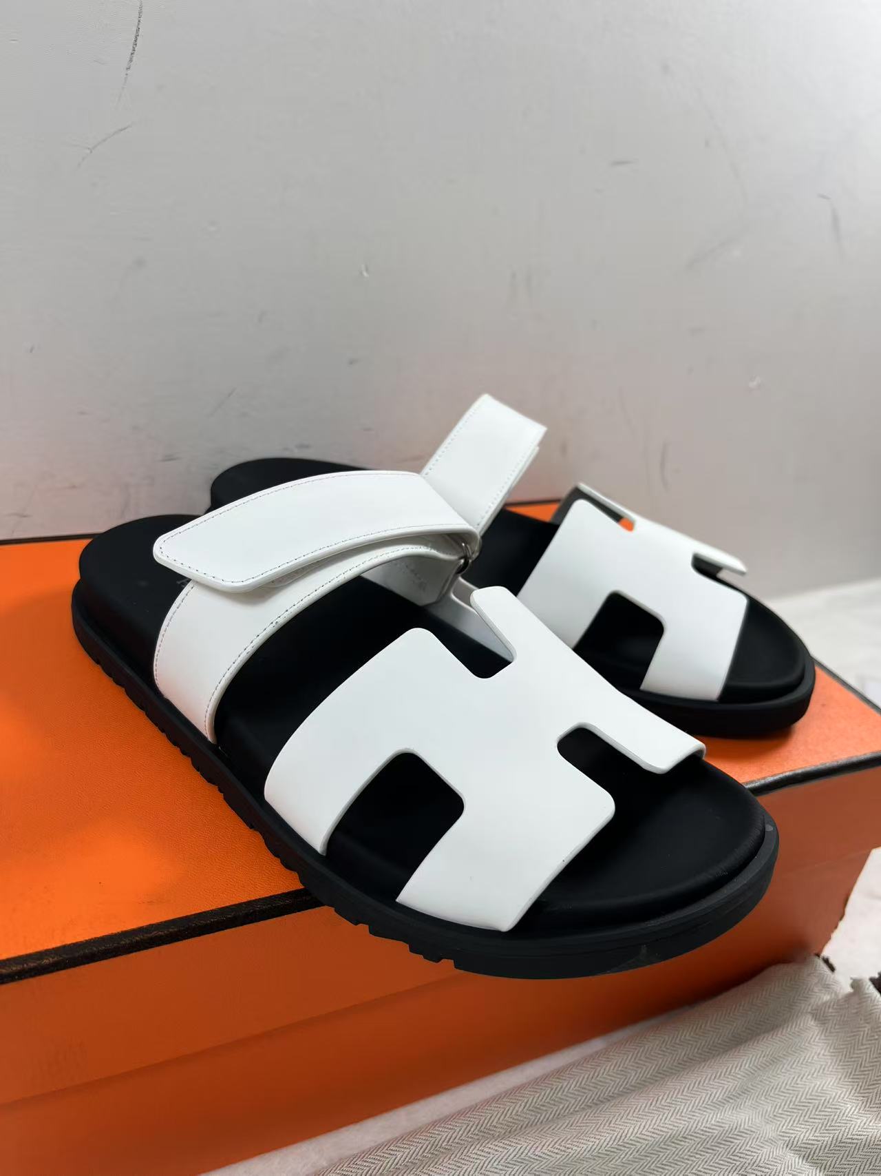 HERMES CHYPRE SANDAL WHITE MASTIC CALFSKIN LEATHER