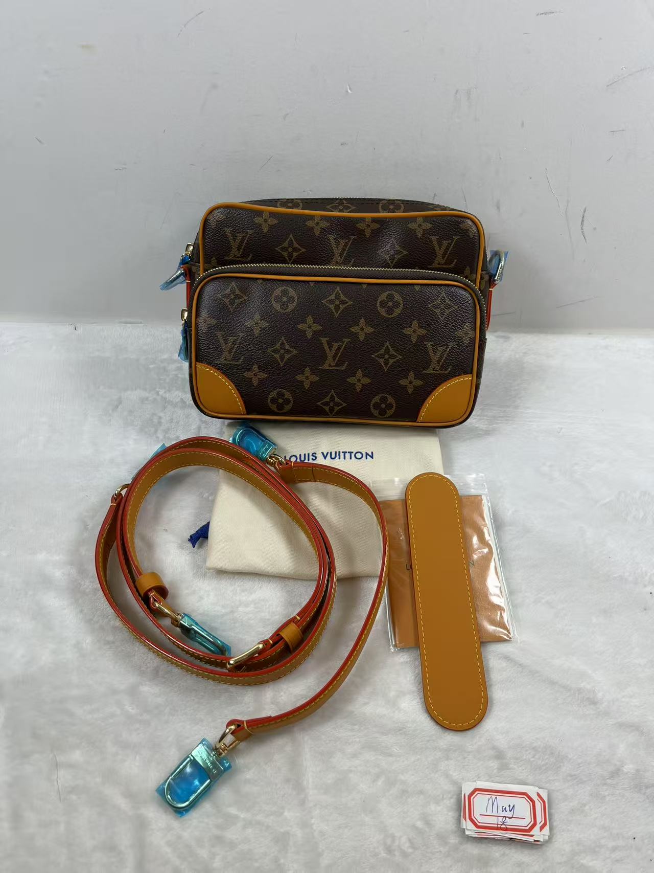 LV M14016 Fashion Show Nil Bag Monogram coated canvas
